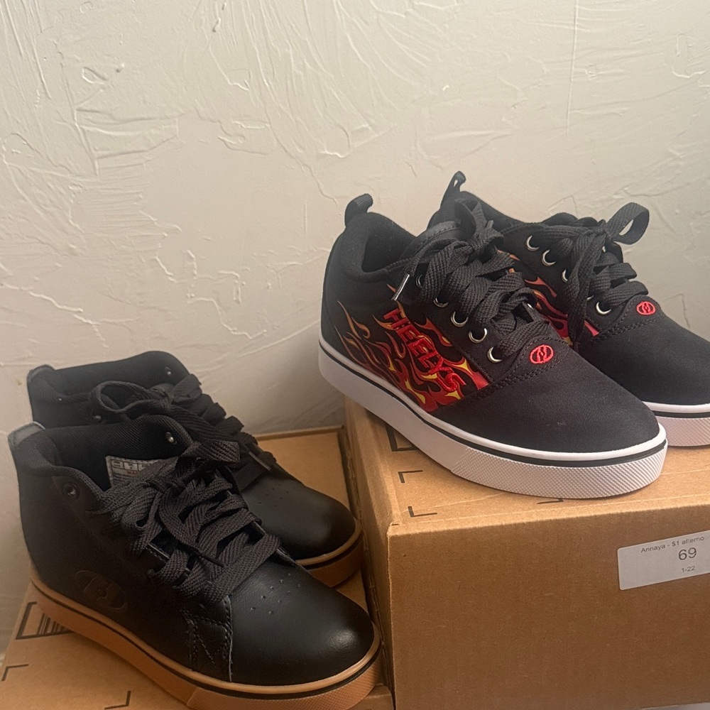 Heelys Black Racer Sneakers with Red and Orange Flame Graphic & Black w/Gum sole